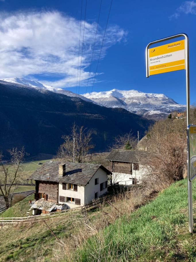 95D15722-75EA-46A5-93F0-5CDDB249E730